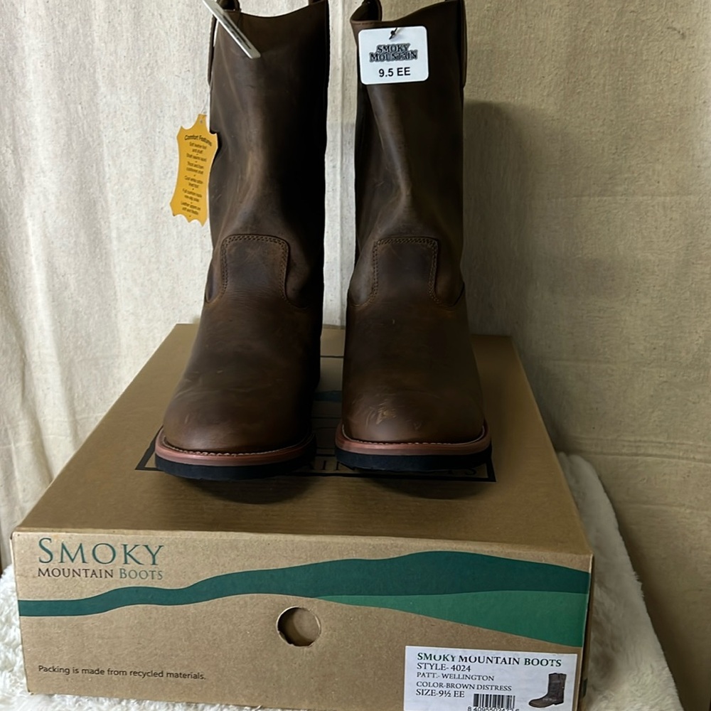 Smoky mountain boots, size 9.5 EE, brown